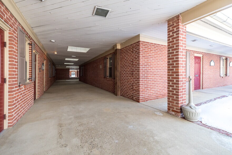 More Photos Of 301 S Main St, Doylestown Medical For Sale