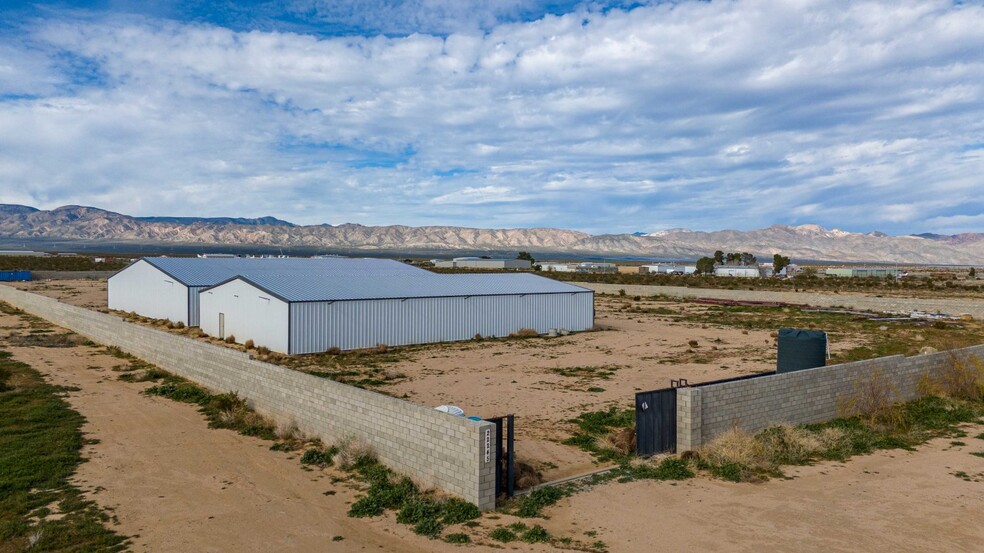 More Photos Of 22245 Mitchell Blvd, California City Warehouse For Lease