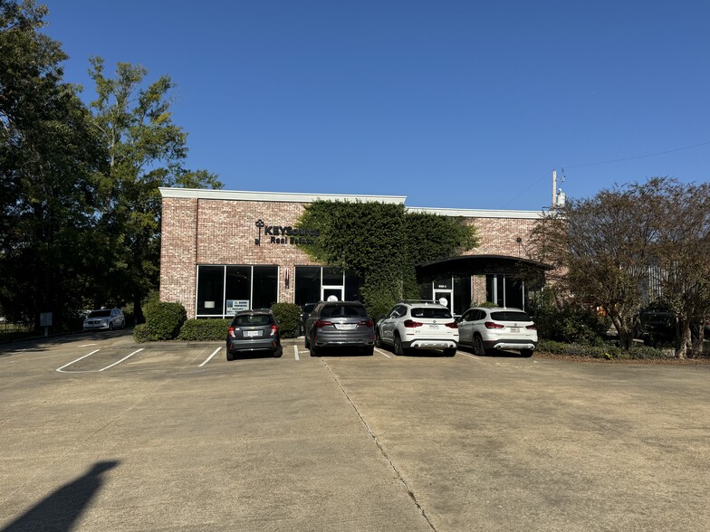 Primary Photo Of 1091 Old Fannin Rd, Brandon Office For Lease