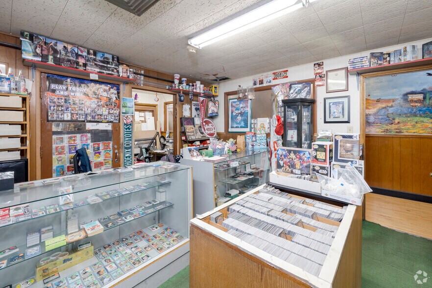 More Photos Of 13 N San Francisco St, Flagstaff Storefront Retail Office For Lease