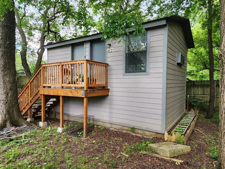 More Photos Of 411 & 413 Chikasaw St and 402 and 412 S State St, Tahlequah Apartments For Sale