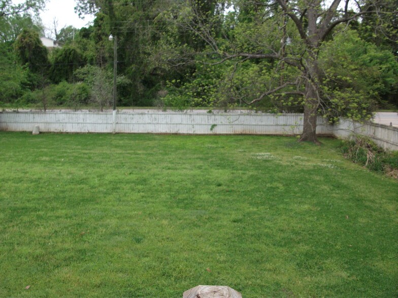 More Photos Of 1201 2nd Ave, West Point Restaurant For Sale