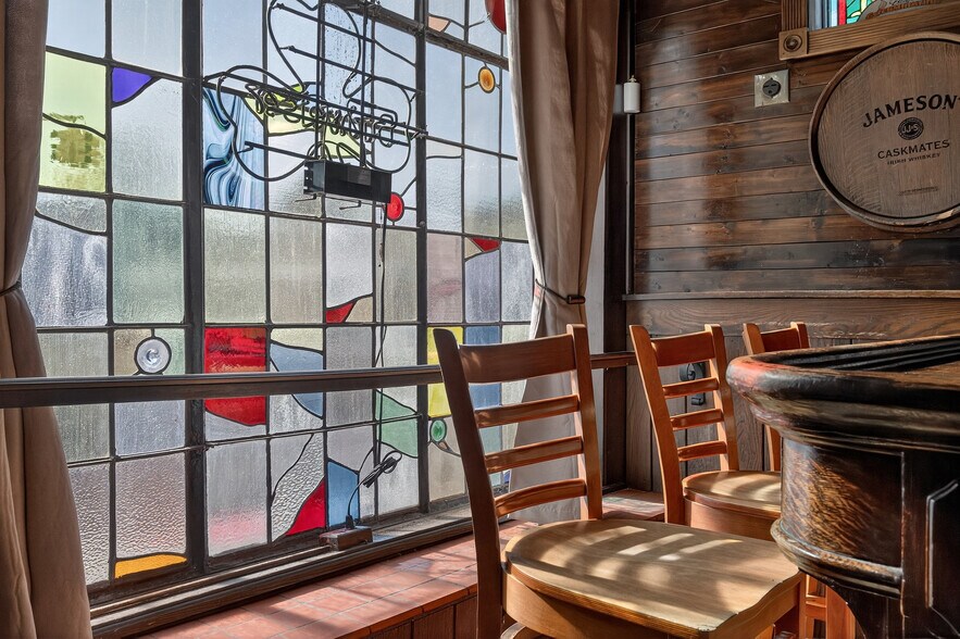 More Photos Of 671-673 Broadway, Bayonne Bar For Sale