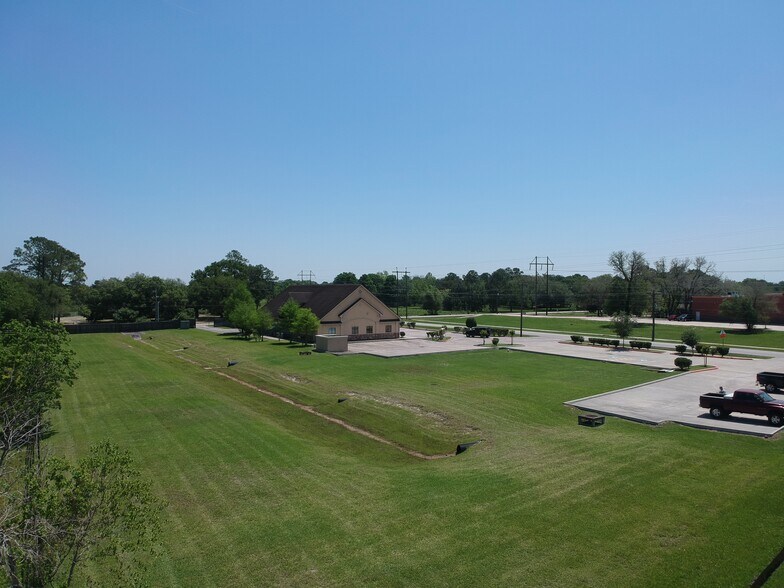 More Photos Of Steele Rd & Clifford St, Alvin Land For Sale