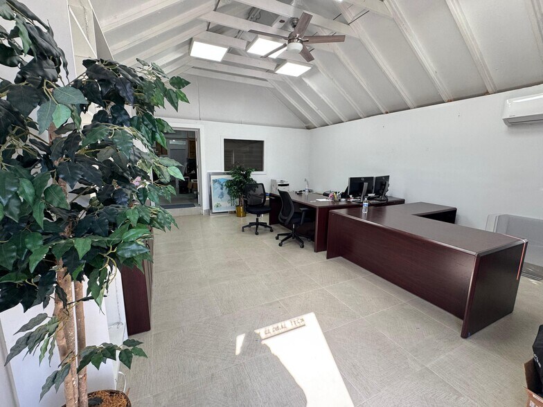 More Photos Of 800 Green St, Iselin Storefront Retail Residential For Sale