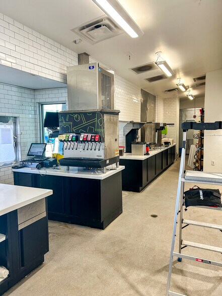 More Photos Of 1903 Milwaukee Ave, Lubbock Fast Food For Sale