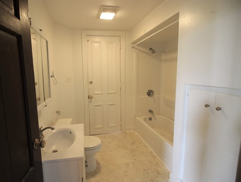 More Photos Of 344 Hodgson St, Oxford Apartments For Sale