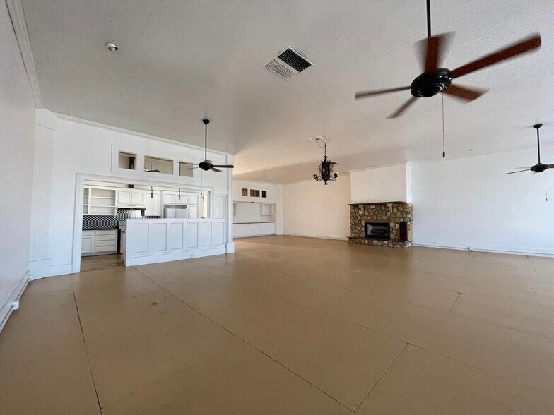 More Photos Of 635 Main St, Red Bluff General Retail For Sale