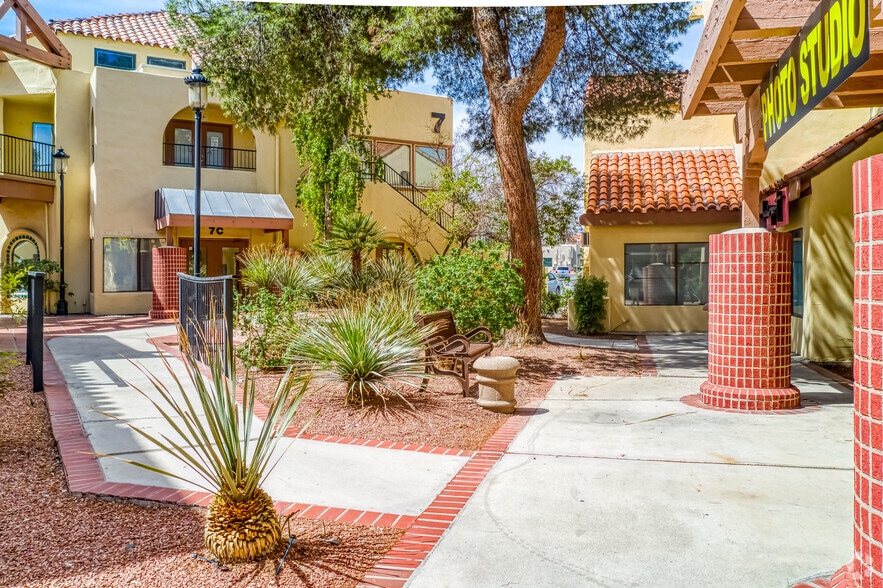 More Photos Of 2800 W Sahara Ave, Las Vegas Office For Lease