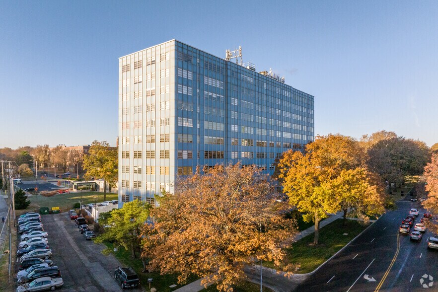 More Photos Of 333 W Meyer Blvd, Kansas City Apartments For Sale