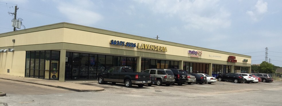 More Photos Of 5900-5990 Renwick Dr, Houston Unknown For Lease