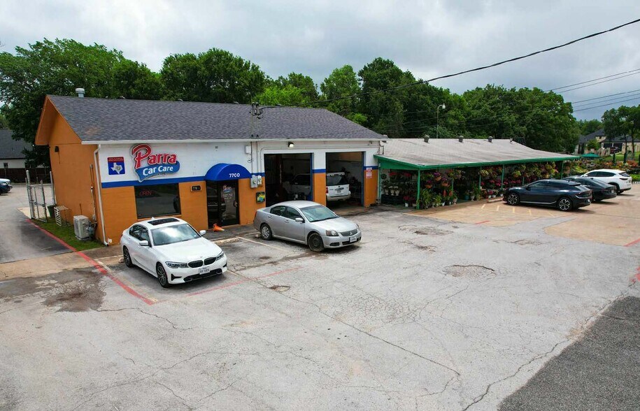 Primary Photo Of 7700 Davis Blvd, North Richland Hills Auto Repair For Sale