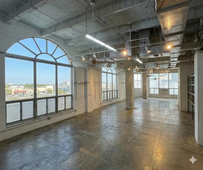 More Photos Of 2801 Biscayne Blvd, Miami Freestanding For Lease