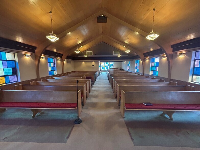 More Photos Of 21 Cromwell Rd, Cincinnati Religious Facility For Sale