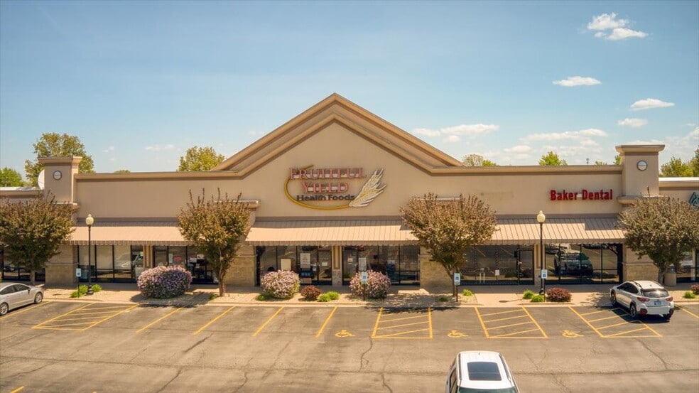 More Photos Of 1100-1148 Douglas Rd, Oswego Unknown For Lease