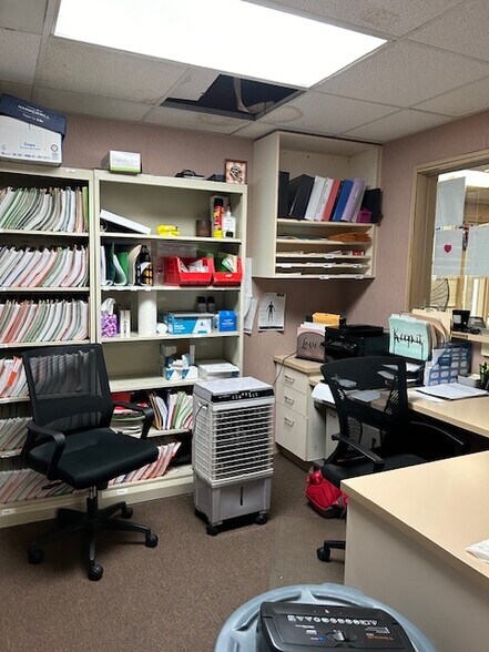 More Photos Of 140 Strollings Ave, Logan Office For Sale