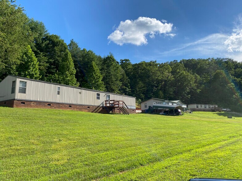 More Photos Of 6695 Springbrook Ave, Hickory Manufactured Housing Mobile Home Park For Sale