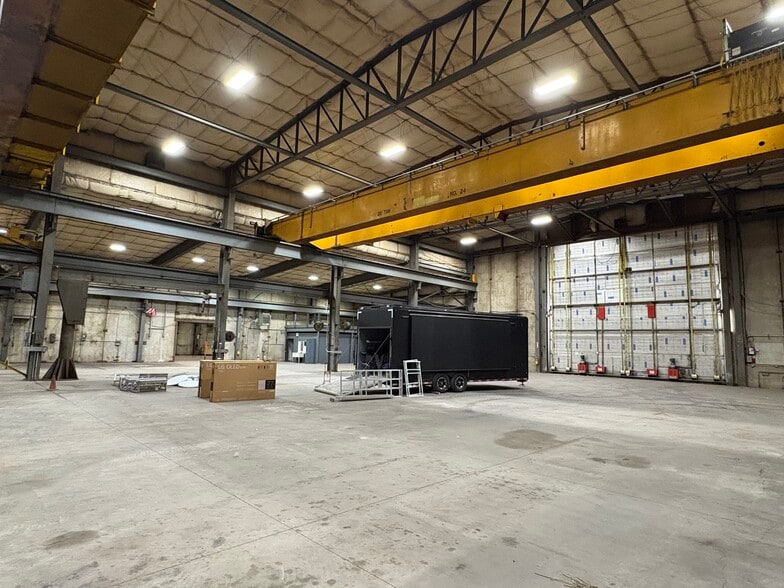 More Photos Of 215 Main St, Superior Manufacturing For Lease