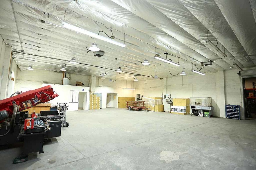 More Photos Of 4023 W Oquendo Rd, Las Vegas Warehouse For Sale
