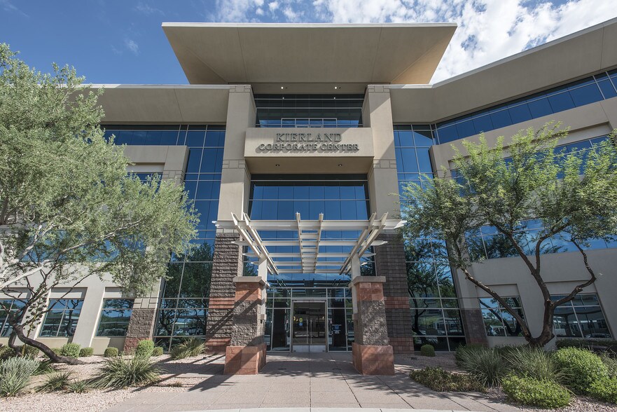More Photos Of 7047 E Greenway Pky, Scottsdale Office For Lease