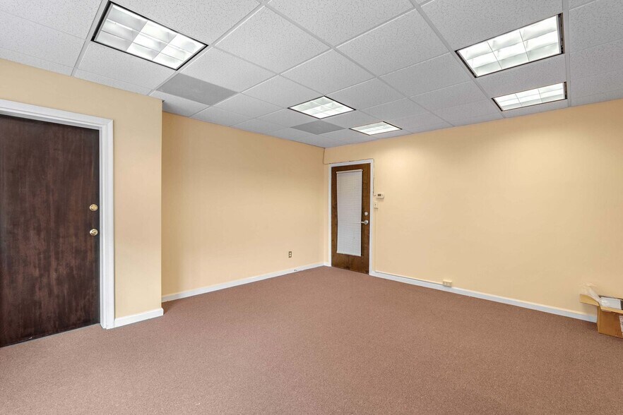 More Photos Of 1420 Prince St, Alexandria Office For Lease