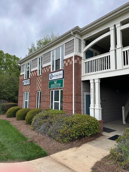 More Photos Of 8226 Village Harbor Dr, Cornelius Office For Lease