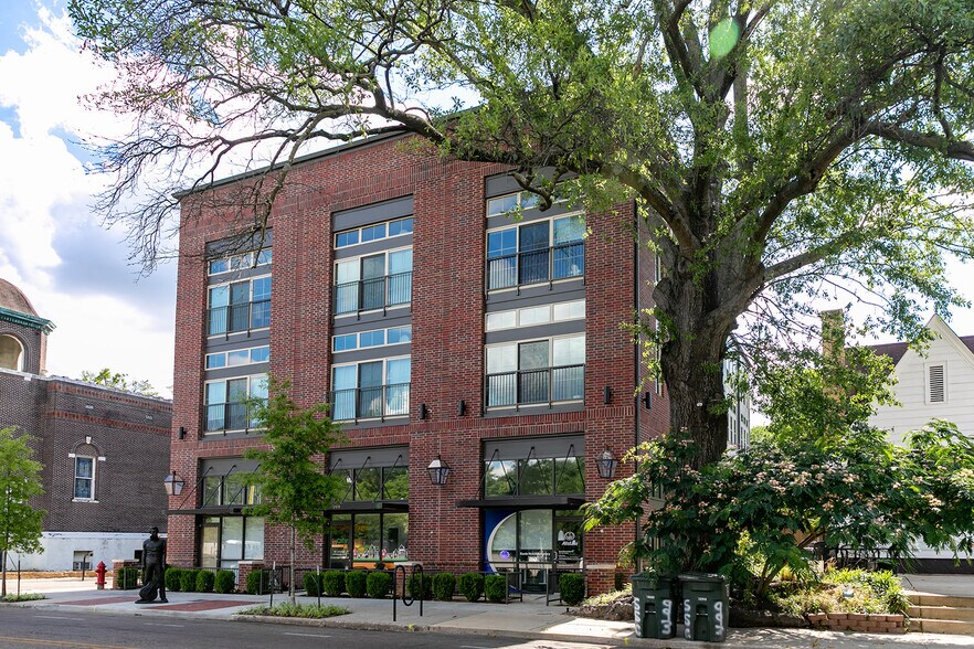 More Photos Of 999 S Cooper St, Memphis Apartments For Lease