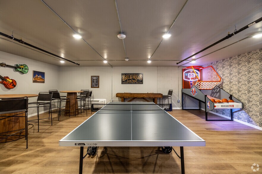 More Photos Of 1525 W Havens Ave, Mitchell Apartments For Lease