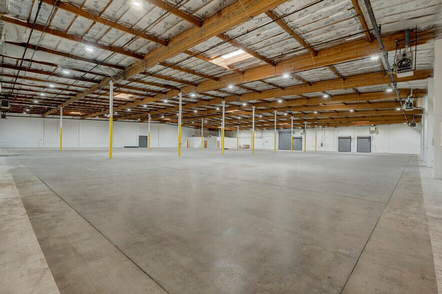 More Photos Of 575-585 Reactor Way, Reno Distribution For Lease