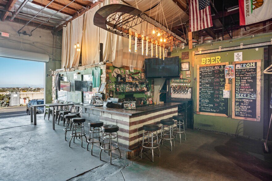 More Photos Of 7949 Stromesa Ct, San Diego Warehouse For Lease