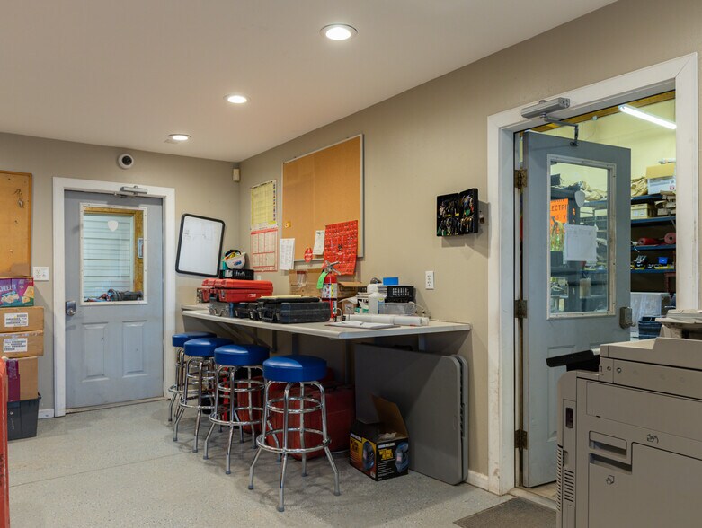 More Photos Of 1115 N Erie Ave, Pueblo Warehouse For Sale