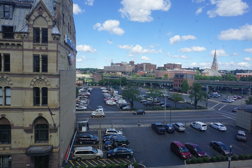 More Photos Of 119-121 E Water St, Syracuse Office Residential For Lease