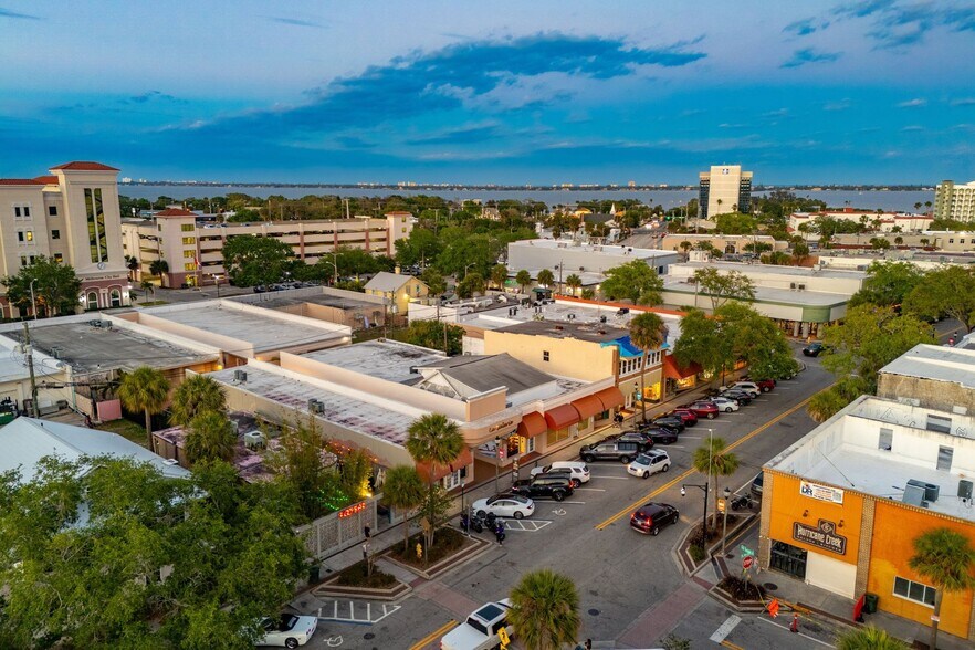 More Photos Of 820 E New Haven Ave, Melbourne Unknown For Lease