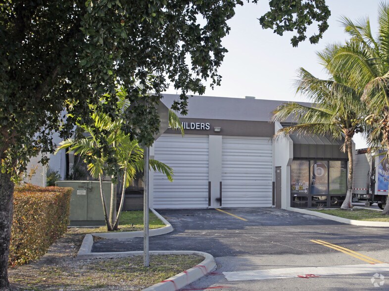 More Photos Of 10852 SW 188th St, Cutler Bay Warehouse For Lease