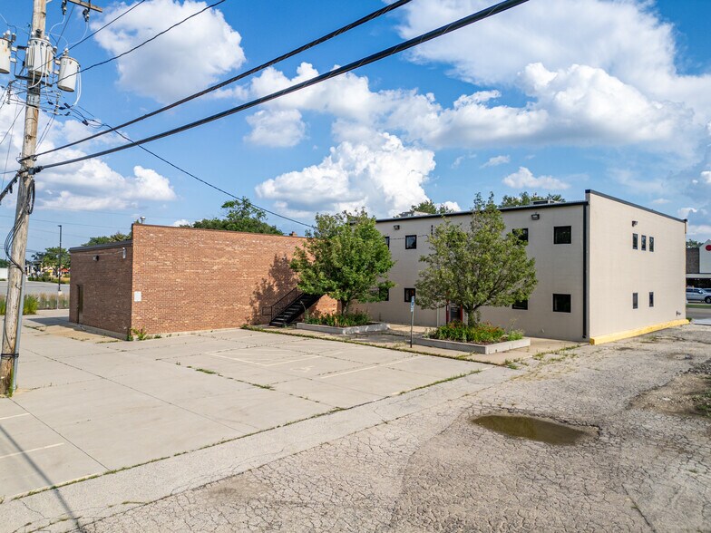 More Photos Of 5430 Saint Charles Rd, Berkeley Office For Sale