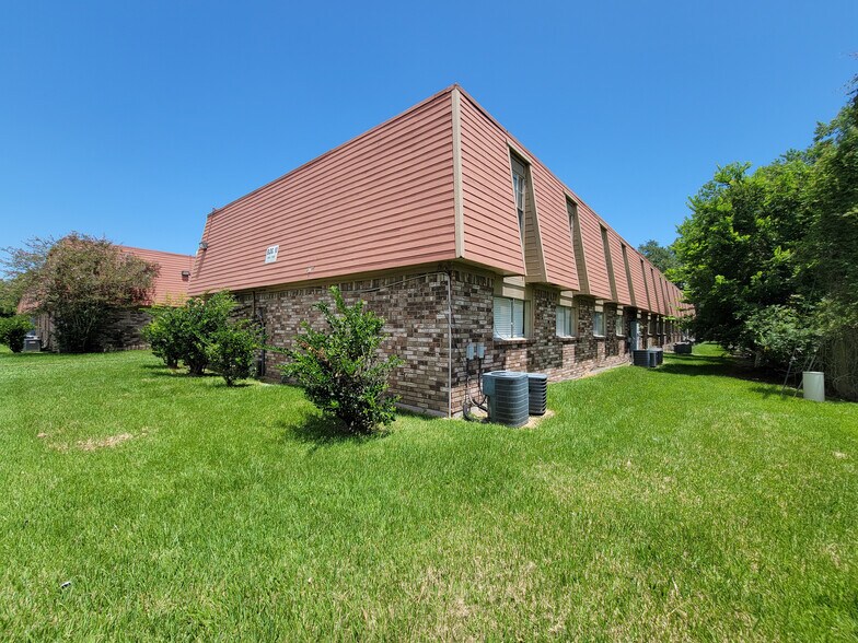 More Photos Of 1501 Poole Ave, Port Arthur Apartments For Sale