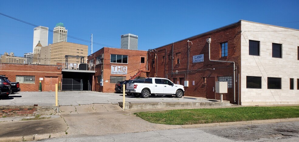 More Photos Of 816-822 E 6th St, Tulsa Office For Lease