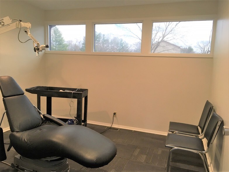 More Photos Of 3200 Sycamore Ct, Columbus Medical For Sale