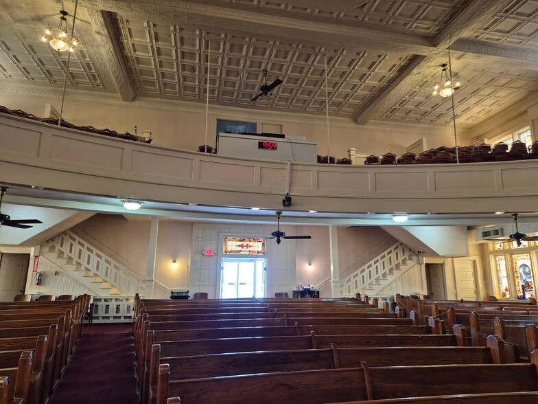 More Photos Of 600 Grove St, Fort Worth Religious Facility For Sale