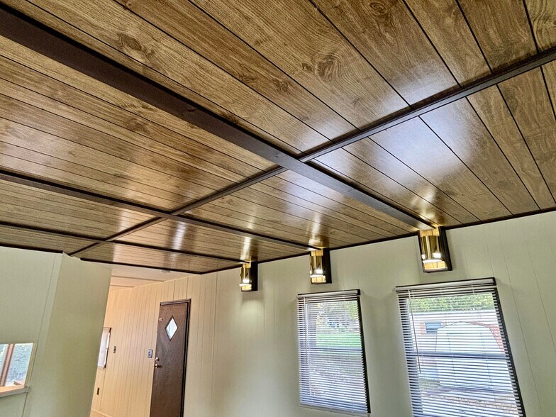 More Photos Of 521 S Emmett St, Virden Manufactured Housing Mobile Home Park For Sale