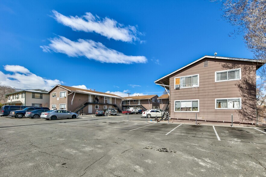 More Photos Of 420 Lee St, Carson City Apartments For Sale