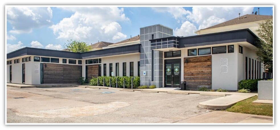 Primary Photo Of 8703 Meadowcroft Dr, Houston Medical For Sale