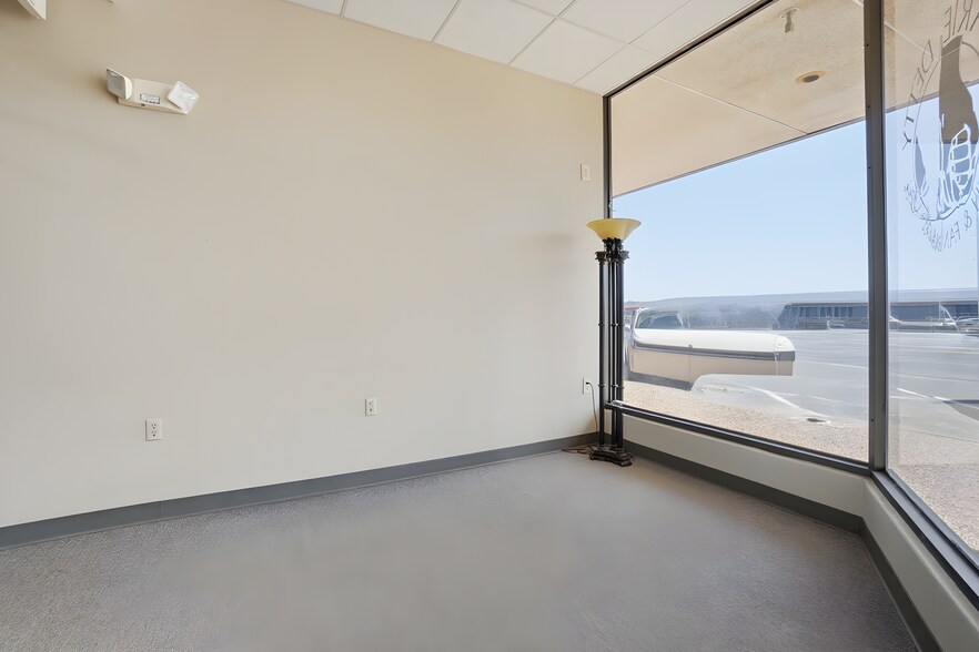 More Photos Of 317 SW C Ave, Lawton Office For Lease