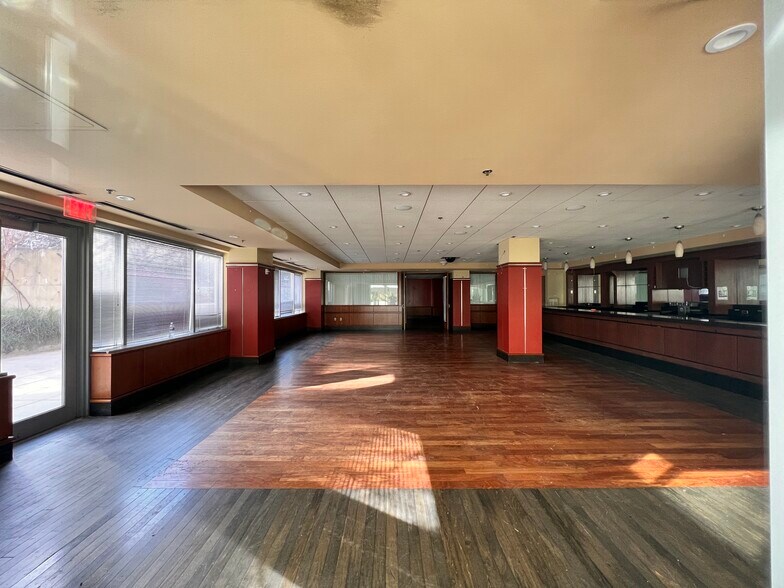 More Photos Of 600 Maryland Ave SW, Washington Office For Lease