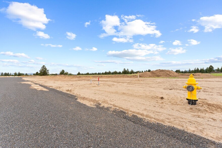 More Photos Of 1401-1481 N Cedar Rd, Deer Park Land For Sale