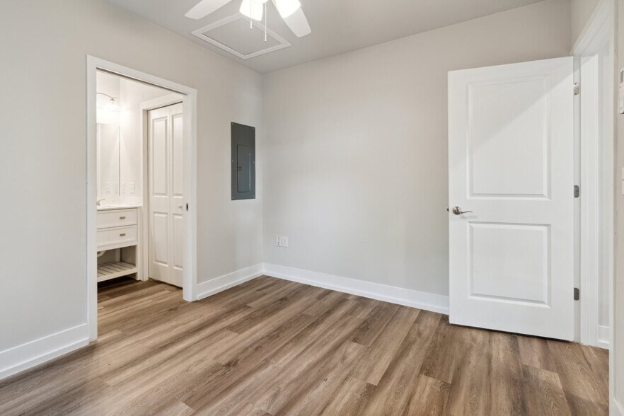 More Photos Of 112 NW 9th St, Gainesville Multifamily For Sale