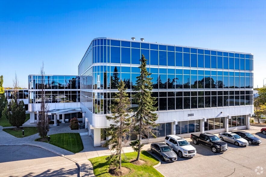 More Photos Of 2655 N Sheridan Way, Mississauga Office For Lease