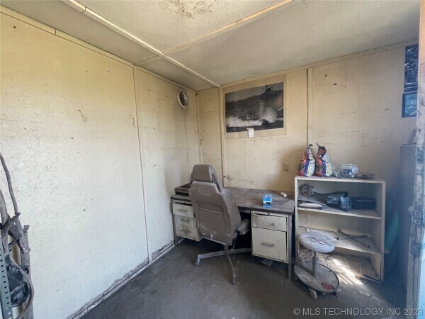 More Photos Of 371971 W 51 Hwy, Mannford Industrial For Sale