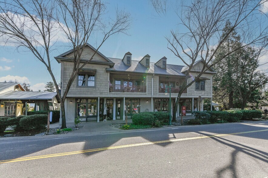 More Photos Of 219 Main St, Murphys Storefront For Sale