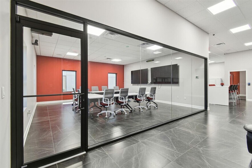More Photos Of 13908 Monroes Business Park, Tampa Office Residential For Sale